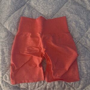 NVGTN Scrunch Seamless Shorts